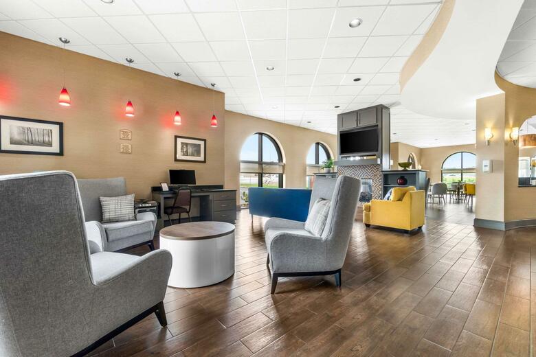 Hotel Comfort Suites Jackson