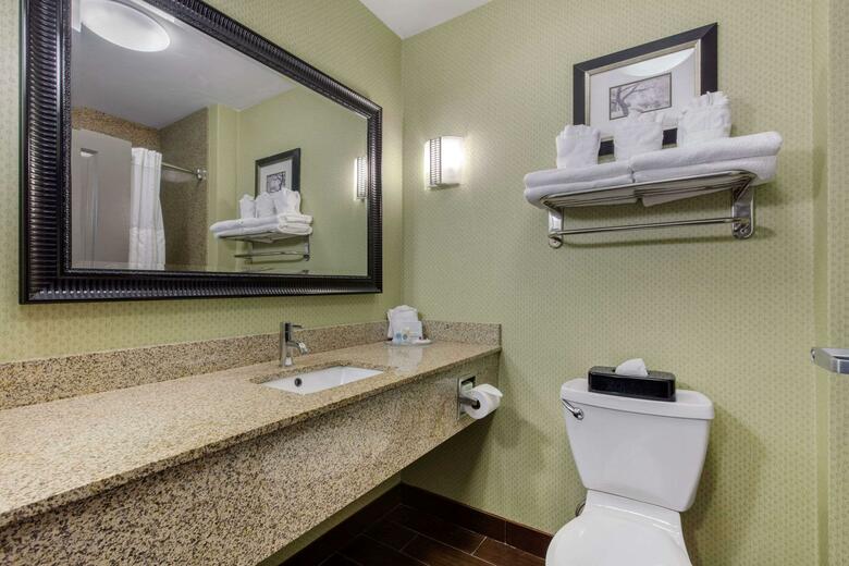 Hotel Comfort Suites Jackson