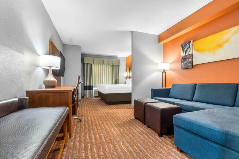 Hotel Comfort Suites Jackson