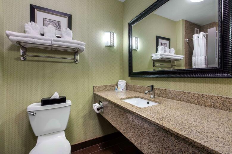 Hotel Comfort Suites Jackson