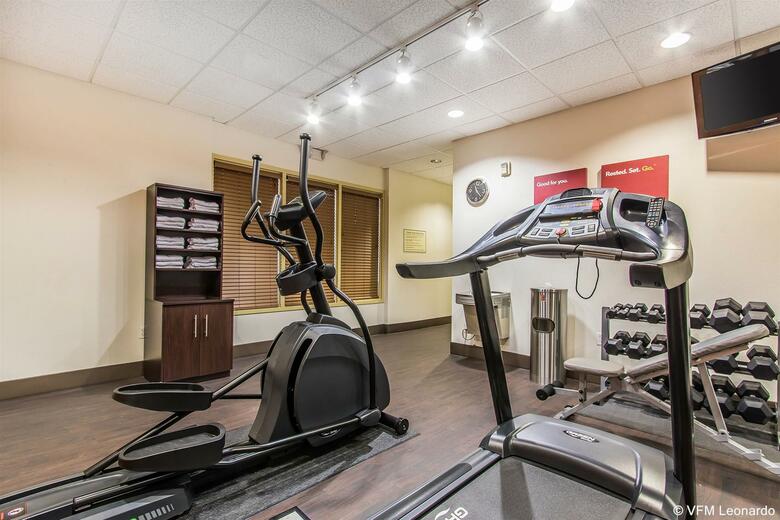 Hotel Comfort Suites Jackson