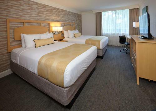 Ramada Plaza Hotel