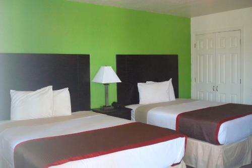Motel High Five Inn