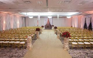 Parke Regency Hotel And Conference Center