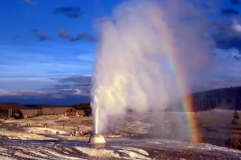 Yellowstone West Gate Hotel