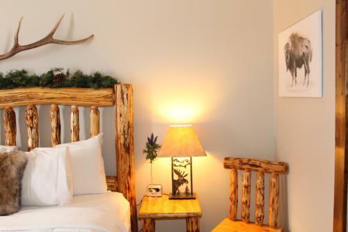 Evergreen Motel