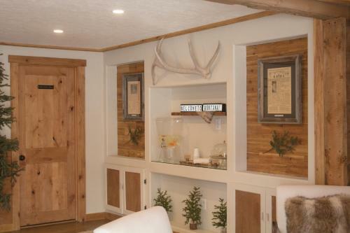 Evergreen Motel