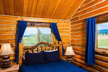 Lodge Bar N Ranch