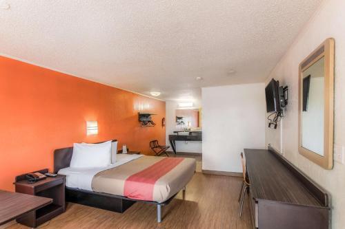 Motel 6 Kalamazoo
