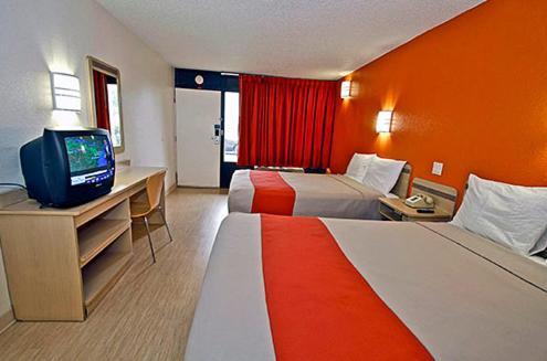 Motel 6 Kalamazoo