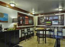 Clarion Hotel