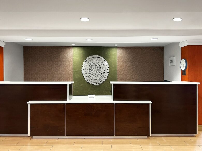 Hotel Fairfield Inn & Suites By Marriott Rogers