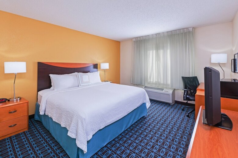 Hotel Fairfield Inn & Suites By Marriott Rogers