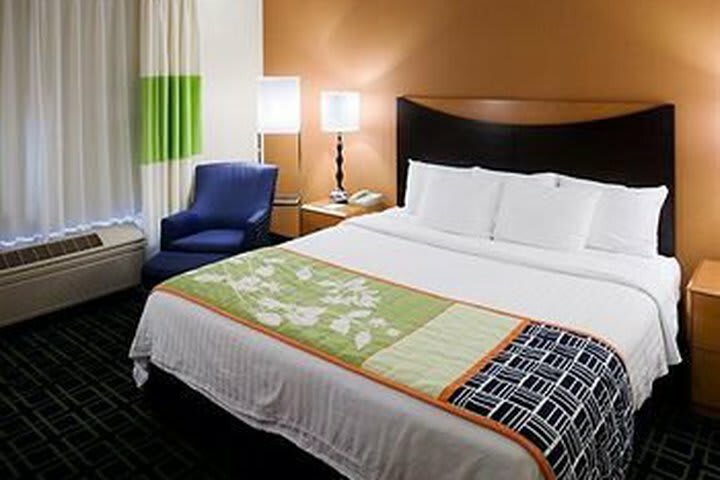 Hotel Fairfield Inn & Suites By Marriott Rogers