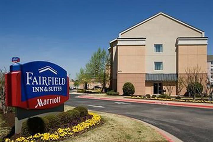 Hotel Fairfield Inn & Suites By Marriott Rogers