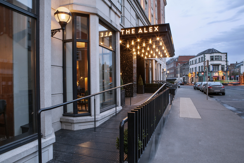 Hotel The Alex