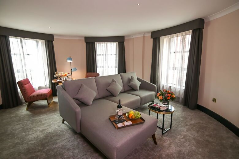 Hotel The Alex