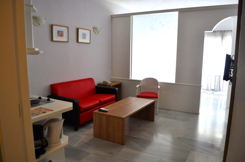 Aparthotel First Flatotel International