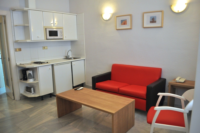 Aparthotel First Flatotel International