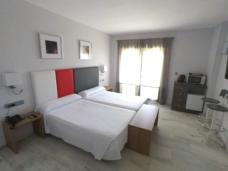 Aparthotel First Flatotel International