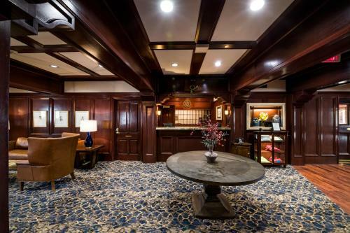 Hotel Poste Montane Lodge By East West Resorts
