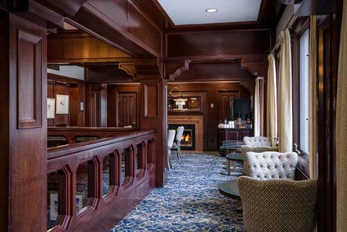Hotel Poste Montane Lodge By East West Resorts