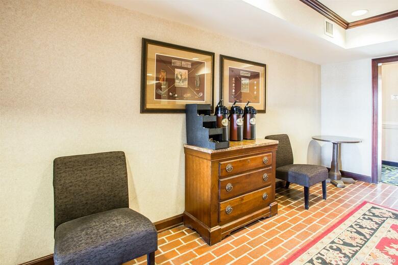 Hotel Suburban Extended Stay Concord