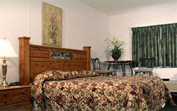 Hotel Marquis Plaza & Suites