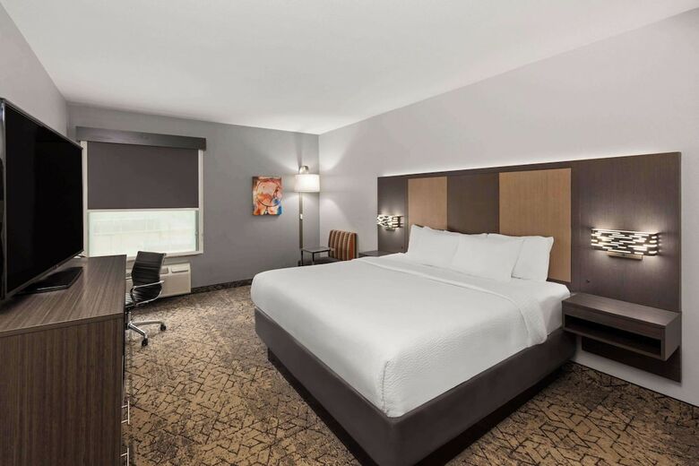 Hotel La Quinta Inn & Suites Mcalester