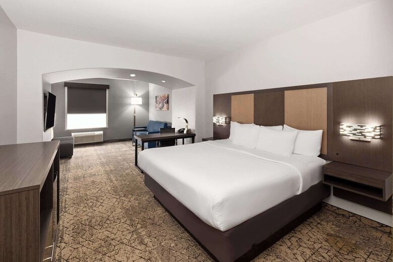 Hotel La Quinta Inn & Suites Mcalester