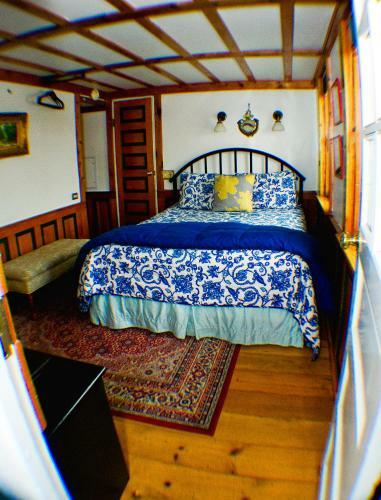 The Covington Inn Bed & Breakfast