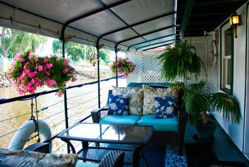 The Covington Inn Bed & Breakfast