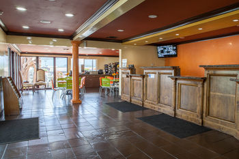 Hotel Discovery Inn