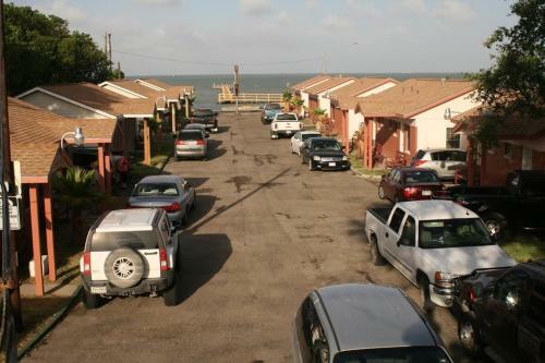 Motel Bayfront Cottages