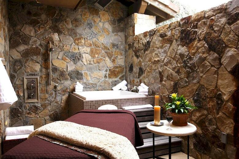 Hotel Villagio Inn And Spa