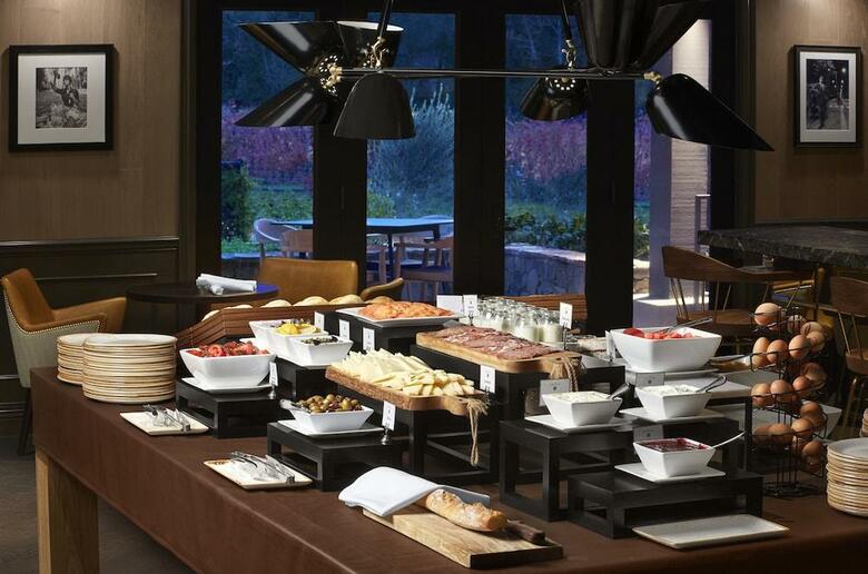 Hotel Villagio Inn And Spa