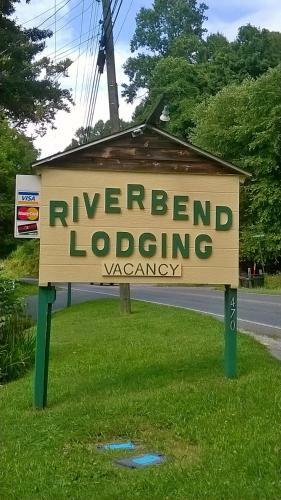 Hotel Riverbend Lodging
