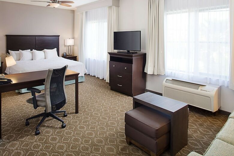 Hotel Homewood Suites- Lancaster- California