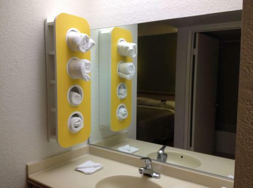 Motel 6 Hemet