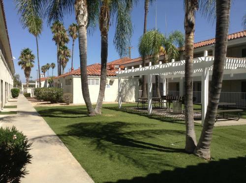 Motel 6 Hemet