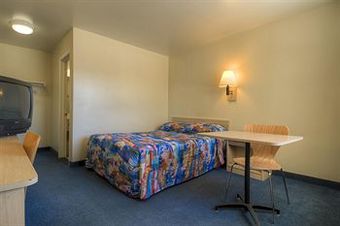 Motel 6 Needles