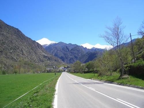 Hostal Monta�a