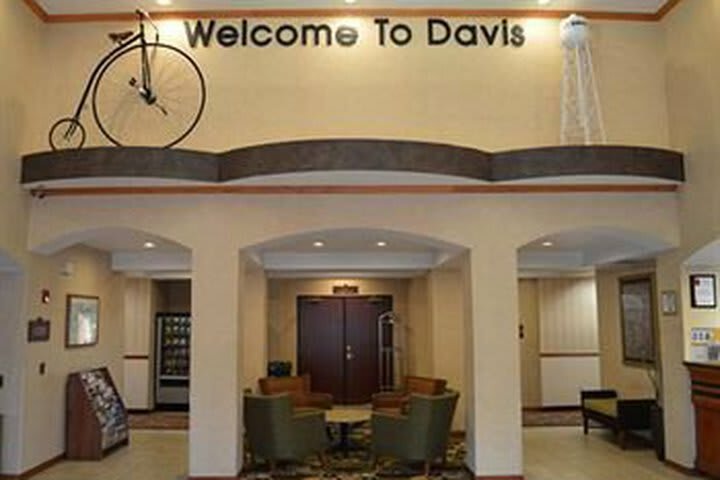 Hotel Comfort Suites Uc Davis