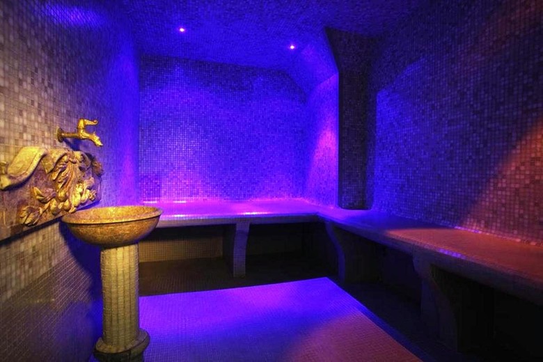 Borghese Palace Art Hotel