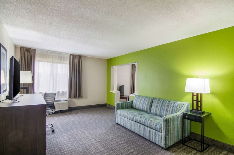 Hotel Quality Inn Saraland