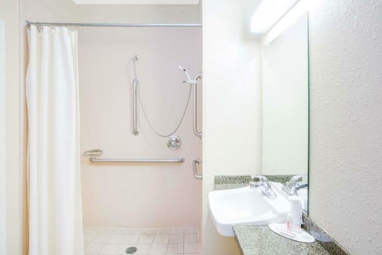 Hotel Microtel Inn & Suites By Wyndham Saraland