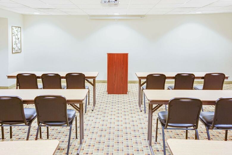 Hotel Microtel Inn & Suites By Wyndham Saraland