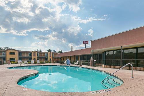 Motel Red Roof Inn Forsyth