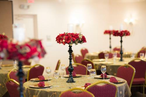 Hotel Holiday Inn Express Moreno Valley - Lake Perris
