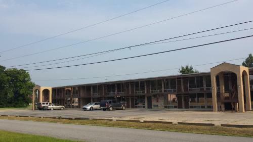 Sunbelt Lodge Motel